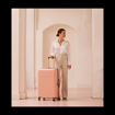 Obrázok z Plastový kufr SUITSUIT® Fab Seventies Coral Cloud L - růžová - 91 L