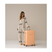 Obrázok z Plastový kufr SUITSUIT® Fusion Pale Orange L - oranžová