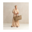 Obrázok z Střední cestovní taška SUITSUIT® Fab Seventies Cuban Sand - hnědá - 42 L