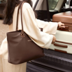 Obrázok z Dámská taška SUITSUIT® Serenity Chocolate Brown - hnědá - 16 L